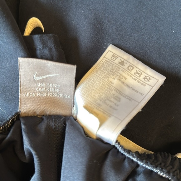 VTG Y2K Nike Running Shorts Norts Black/White Athletic Pockets Drawstring Medium - Picture 12 of 12